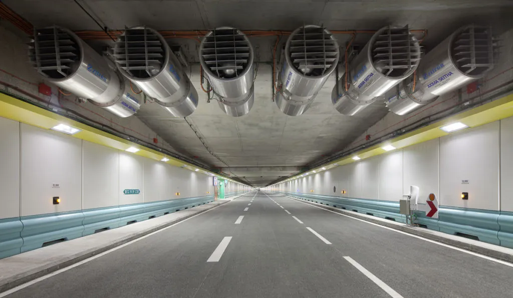 Tunnel de La Joliette à Marseille - Client : Spie