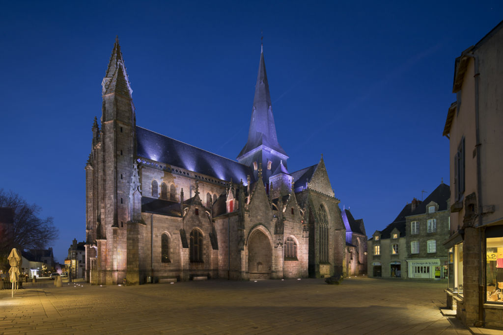 Eglise Saint Aubin à Guerande - Client : Signify Conception lumière : Lyum