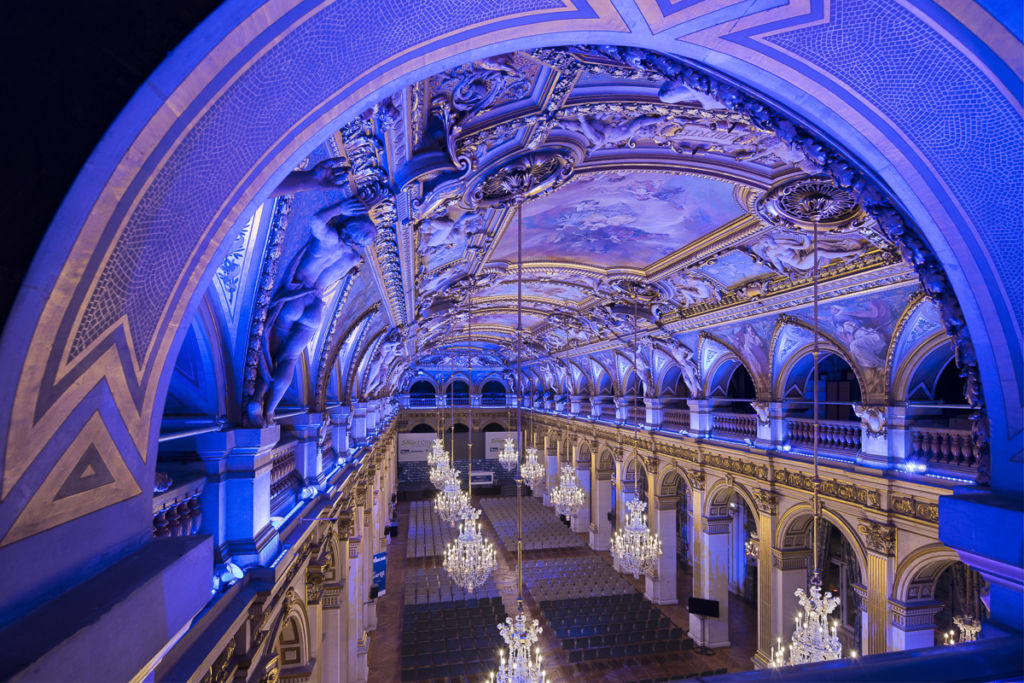 Salle de réception de la mairie de Paris - Client : Philips Lighting
