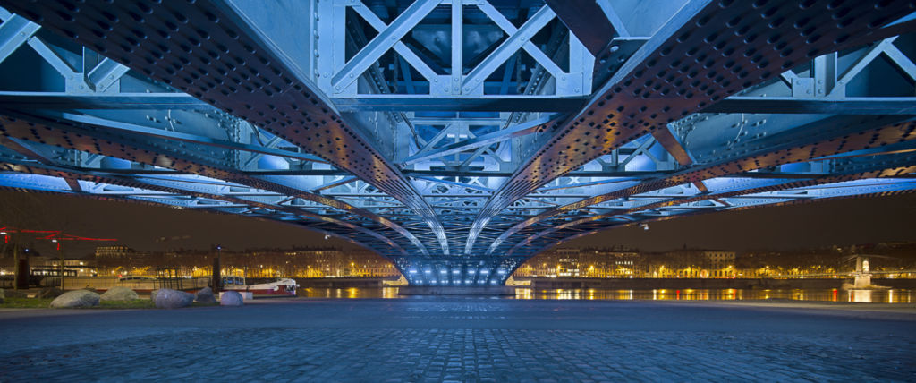 Pont Lafayette à Lyon - Client : Lumenpulse
Conception Lumière : Ville de Lyon