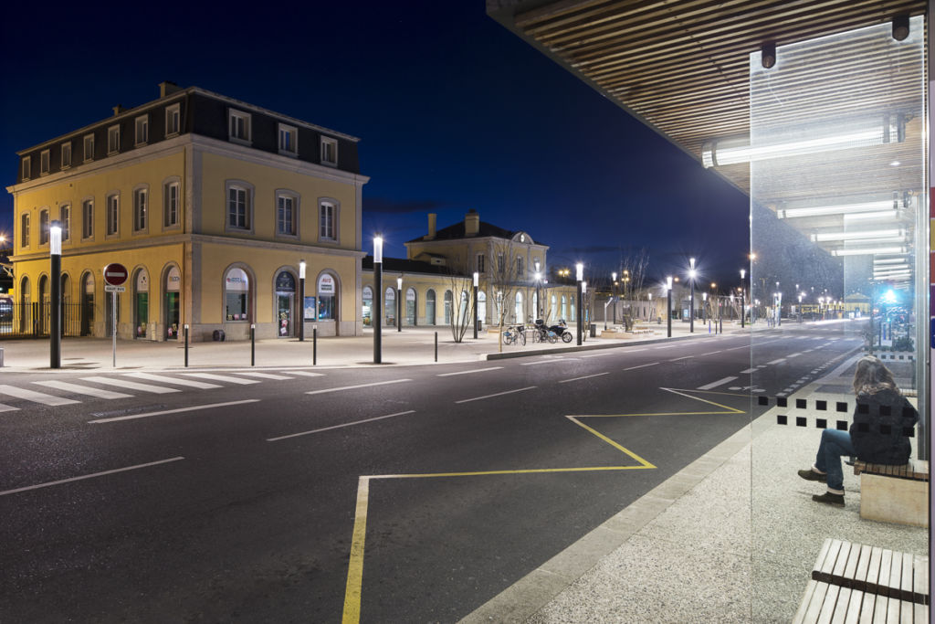 Pôle d'echanges multimodal de Bourg en Bresse - Client : Selux