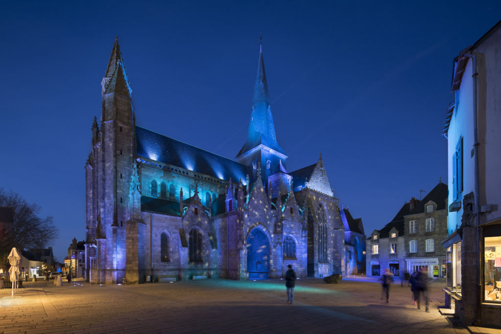 Eglise Saint Aubin à Guerande - Client : Signify Conception lumière : Lyum